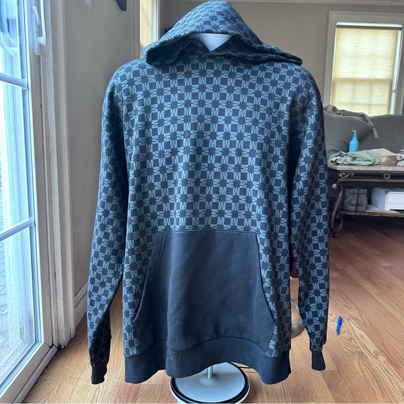 BNWT Moncler sweatshirt xl - Picture 6 of 16